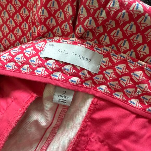 Gap "Slim Cropped - Stretch" Cropped Pants in Lantern Print - Picture 4 of 4